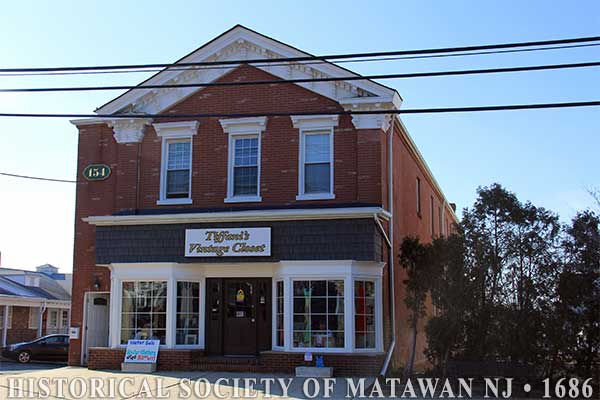 Fountain, Honor & Sons Store